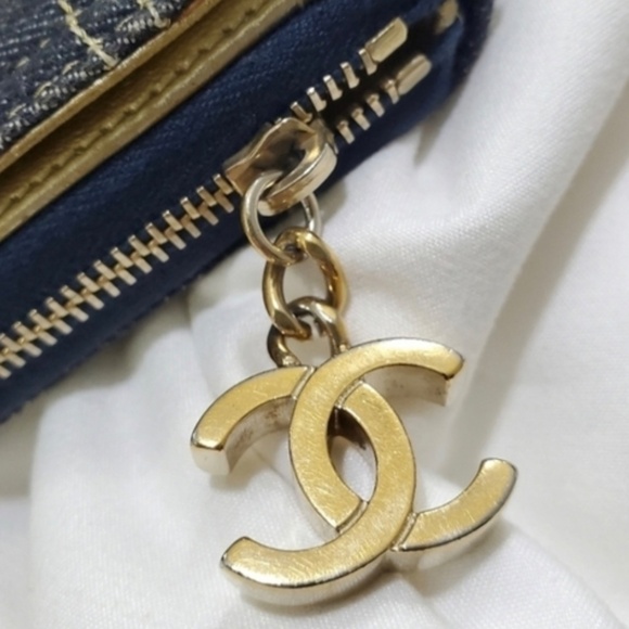 Chanel Navy Blue/Gold Denim CC Zip Around Wallet - Picture 6 of 6